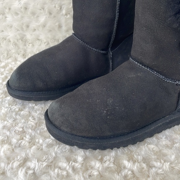 UGG bailey button boots - Picture 8 of 10
